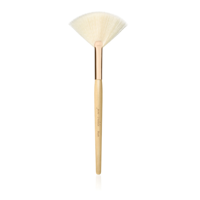 jane iredale -The Skincare Makeup White Fan Brush